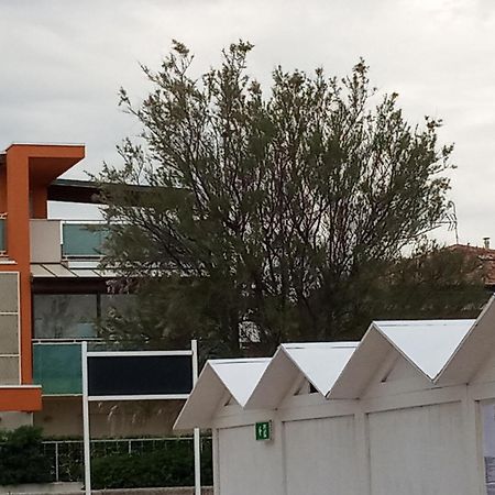villa a mare Senigallia Esterno foto