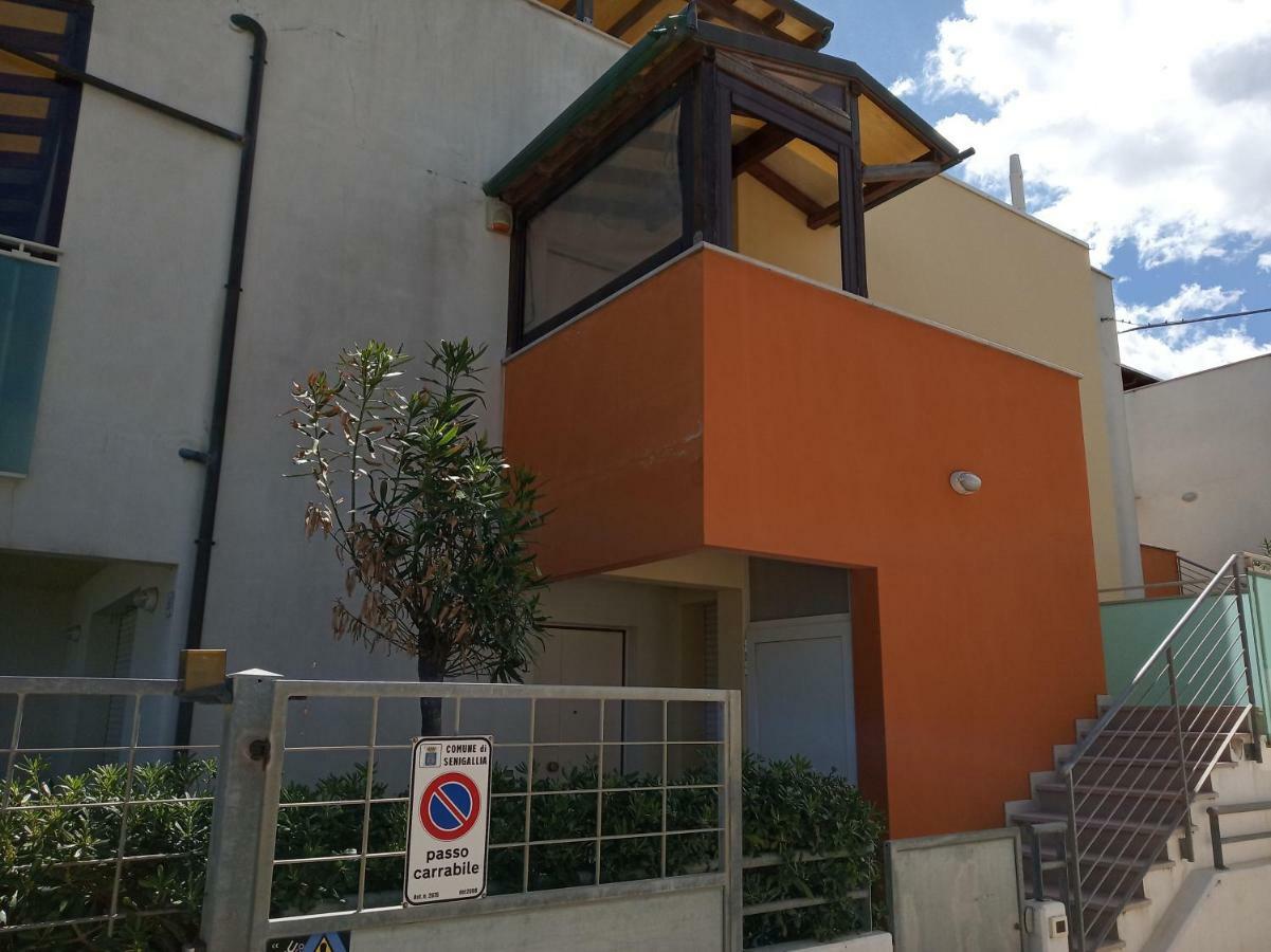 villa a mare Senigallia Esterno foto
